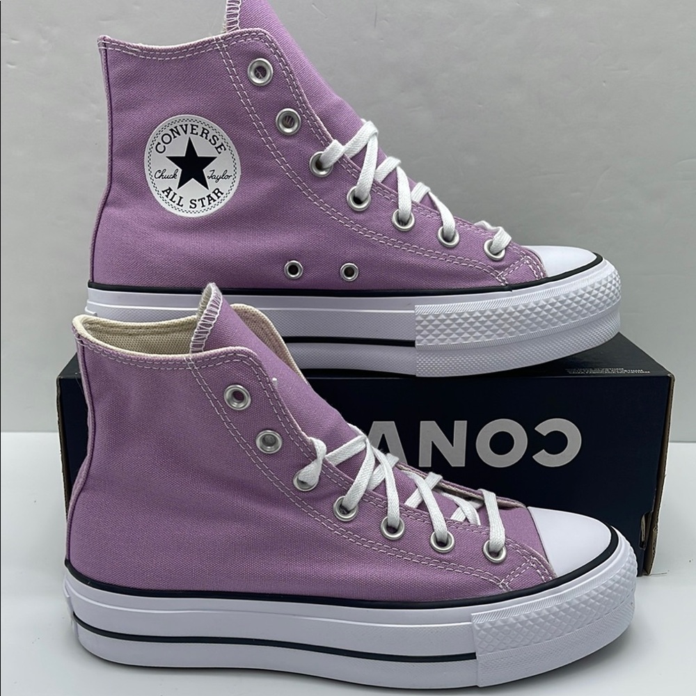 Converse WMNS Lavender High-Top Platforms A09392F
CTAS LIFT HI
CLASSIC AMETHYST